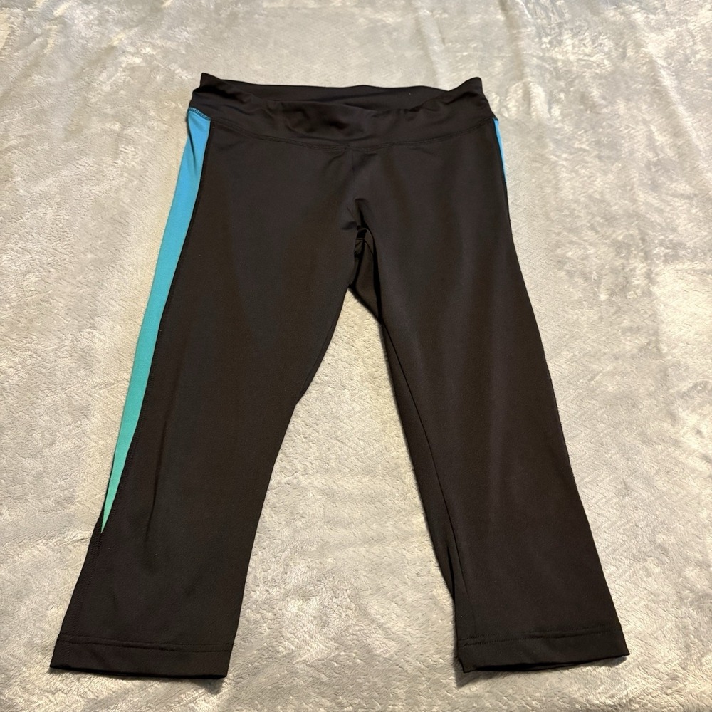 Everlast Sport women's size large solid black and blue capri length leggings